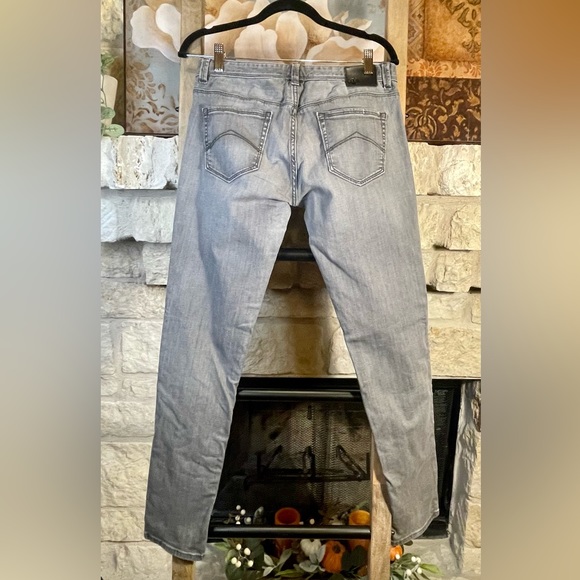 (Sold)Armani Exchange AX J11 Size 8‎ Short (Runs Small) Skinny Gray Denim Jeans? - Picture 4 of 14